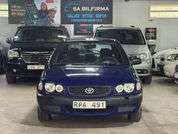 Mörkblå Begagnad 2000 Toyota Corolla Halvkombi | 34 900 kr