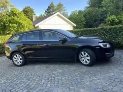 Svart Begagnad 2014 Volvo V60 Momentum Kombi | 147 000 kr (Bra pris)