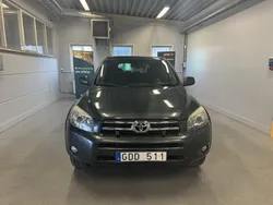 Mörkgrå (grå) Begagnad 2007 Toyota RAV4 SUV | 39 900 kr (Marknadspris)