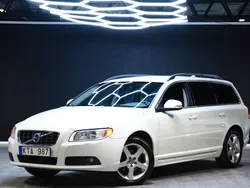 Vit Begagnad 2011 Volvo V70 Momentum Kombi | 89 900 kr (Bra pris)