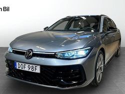 Mörkgrå Begagnad 2024 VW Passat R-line Kombi | 569 900 kr