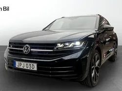 Mörkblå (meloe blue crystal) Begagnad 2024 VW Touareg Comfortline SUV | 829 500 kr (Marknadspris)