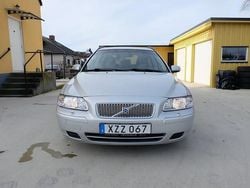 Ljusgrå (grå) Begagnad 2007 Volvo V70 Kinetic Kombi | 44 900 kr (Lite dyr)