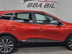 Röd Begagnad 2016 Renault Kadjar SUV | 139 000 kr (Lite dyr)
