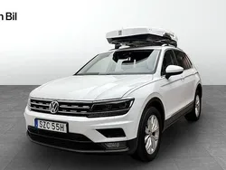 Vit (pure white) Begagnad 2019 VW Tiguan Comfortline SUV | 234 900 kr (Marknadspris)