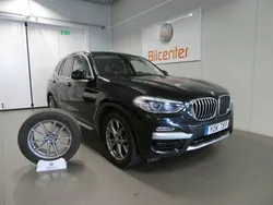 Svart Begagnad 2018 BMW X3 SUV | 299 900 kr (Marknadspris)