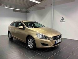 Brun Begagnad 2011 Volvo V60 Kombi | 124 500 kr