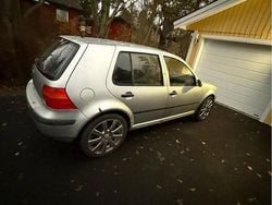 Silver Begagnad 2001 VW Golf IV Basis Halvkombi | 18 000 kr (Bra pris)