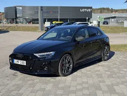 Svart Ny 2025 Audi RS3 Sportback Comfort Halvkombi | 897 600 kr