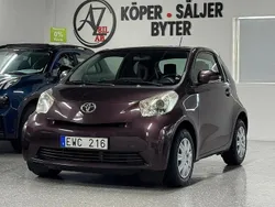 Lila Begagnad 2009 Toyota iQ Halvkombi | 64 900 kr (Marknadspris)
