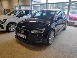Svart Begagnad 2017 Audi A1 Sportback Admired Halvkombi | 154 900 kr (Marknadspris)