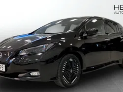 Svart (black) Begagnad 2022 Nissan Leaf N-Connecta Halvkombi | 189 900 kr (Marknadspris)