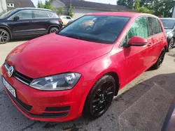 Röd Begagnad 2015 VW Golf VII Halvkombi | 89 900 kr (Bra pris)