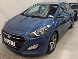 Blå Begagnad 2015 Hyundai i30 Comfort Halvkombi | 98 000 kr (Marknadspris)