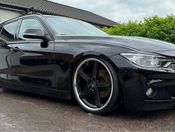 Svart Begagnad 2017 BMW 320 Sport Line Kombi | 174 000 kr (Bra pris)