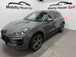 Mörkgrå (grå) Begagnad 2015 Porsche Macan S SUV | 299 900 kr (Marknadspris)