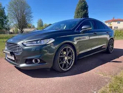 Grön Begagnad 2016 Ford Mondeo Titanium Halvkombi | 139 000 kr (Marknadspris)