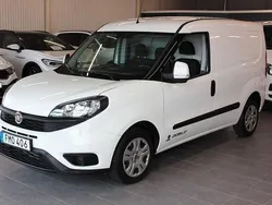 Vit Begagnad 2018 Fiat Doblò Minibuss | 104 500 kr (Marknadspris)