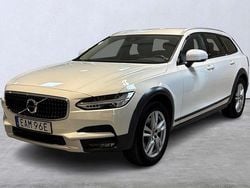 Vit Begagnad 2019 Volvo V90 CC SE Kombi | 319 903 kr (Marknadspris)