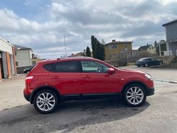 Röd Begagnad 2013 Nissan Qashqai SUV | 74 900 kr (Bra pris)