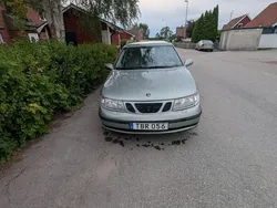 Grön Begagnad 2002 Saab 9-5 Linear Kombi | 15 000 kr (Marknadspris)