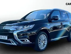 Svart Begagnad 2019 Mitsubishi Outlander P-HEV Kombi | 179 900 kr (Marknadspris)