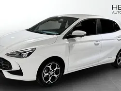 Vit Ny 2024 MG MG3 Luxury Halvkombi | 269 990 kr (Marknadspris)