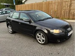 Grå Begagnad 2005 Audi A3 Sportback Comfort Halvkombi | 35 000 kr (Bra pris)