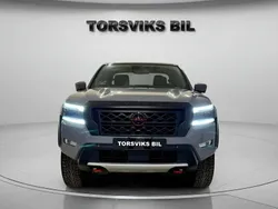Ljusgrå (grå) Begagnad 2022 Nissan Frontier Pickup | 589 900 kr