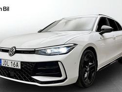 Vit Begagnad 2024 VW Passat Style Kombi | 464 900 kr