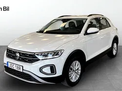 Vit Begagnad 2022 VW T-Roc Life SUV | 254 800 kr (Marknadspris)