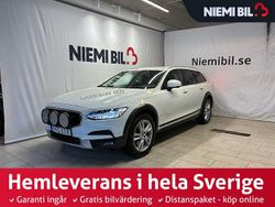 Vit Begagnad 2019 Volvo V90 CC Momentum Kombi | 309 900 kr (Marknadspris)