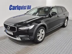Svart Begagnad 2019 Volvo V90 CC Kombi | 269 000 kr (Marknadspris)