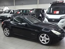 Svart Begagnad 2006 Mercedes SLK200 Cab | 109 900 kr (Marknadspris)