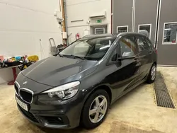 Grå Begagnad 2015 BMW 218 Active Tourer Advantage Minibuss | 119 000 kr (Marknadspris)