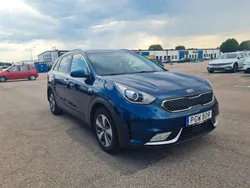 Blå Begagnad 2017 Kia Niro Advance SUV | 174 900 kr (Marknadspris)