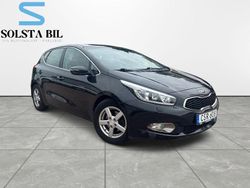 Svart Begagnad 2015 Kia Ceed Comfort Halvkombi | 109 900 kr (Marknadspris)