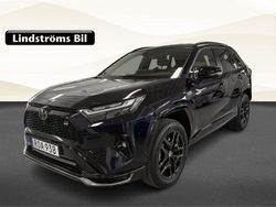 Mörkblå Begagnad 2023 Toyota RAV4 Hybrid Sport SUV | 579 900 kr (Lite dyr)