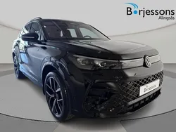 Svart Ny 2025 VW Tiguan R-line SUV | 614 900 kr (Lite dyr)