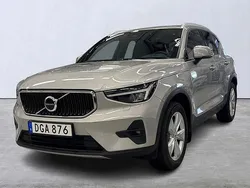 Silver Begagnad 2023 Volvo XC40 Core SUV | 349 900 kr (Marknadspris)