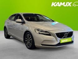 Silver/grå Begagnad 2017 Volvo V40 Business Edition Kombi | 184 700 kr (Marknadspris)