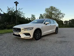 Vit Begagnad 2021 Volvo V60 Kombi | 225 000 kr (Bra pris)