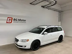Vit Begagnad 2013 Volvo V70 Momentum Kombi | 139 600 kr (Lite dyr)
