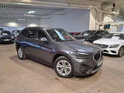 Grå (grå metallic) Begagnad 2021 BMW X1 SUV | 318 000 kr (Bra pris)