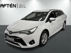 Vit Begagnad 2016 Toyota Avensis Active Kombi | 189 800 kr (Marknadspris)