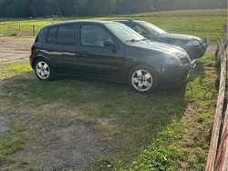 Svart Begagnad 2006 Renault Clio R.S. Authentique Halvkombi | 16 500 kr (Marknadspris)