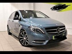 Blå Begagnad 2014 Mercedes B200 Minibuss | 135 000 kr (Marknadspris)