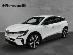 Vit Begagnad 2022 Renault Mégane IV Techno Halvkombi | 319 000 kr
