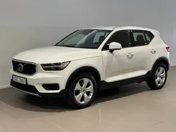 Vit Begagnad 2022 Volvo XC40 Momentum SUV | 269 500 kr (Bra pris)