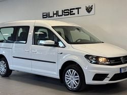 Vit Begagnad 2019 VW Caddy Maxi Life Life Minibuss | 229 900 kr (Marknadspris)